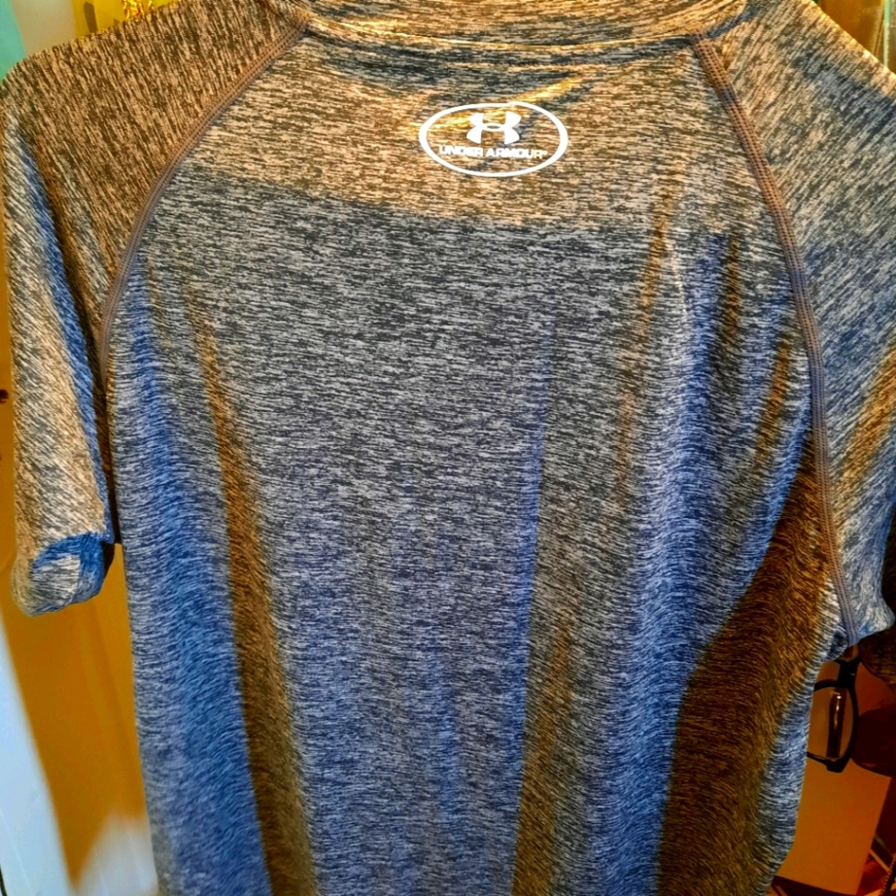 Shirt - Picture 3 of 3